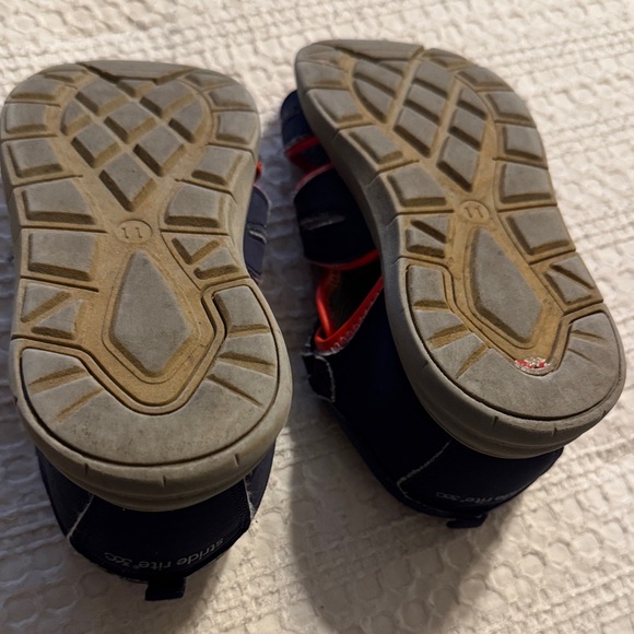 Stride Rite Children's Outdoor Sandals - Brown and Navy - Picture 8 of 10